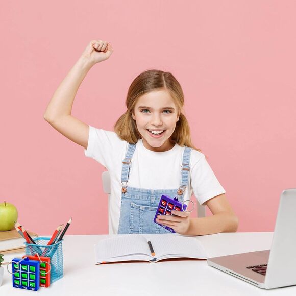 24 Packs Tic-Tac-Toe Keychain Game Pendant Mini Portable Pocket Board Games - Picture 5 of 7